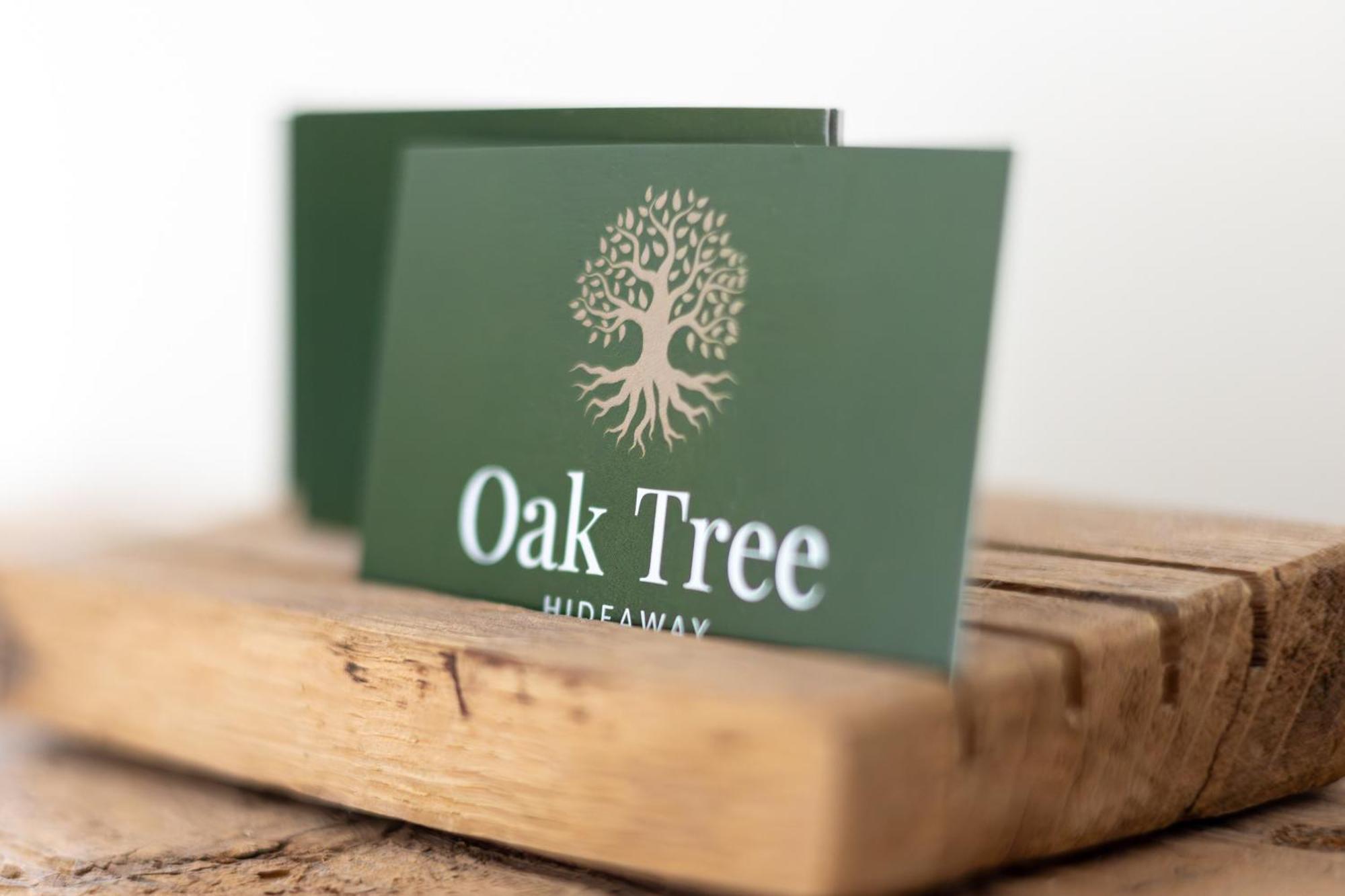 Oak Tree Hideaway Villa Уитчърч Екстериор снимка